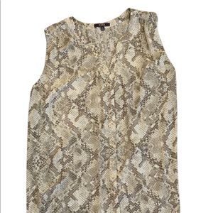 NYDJ Womens Sz L Slvls Top, Front Buttons, Pleated Back, Cream Reptile Print